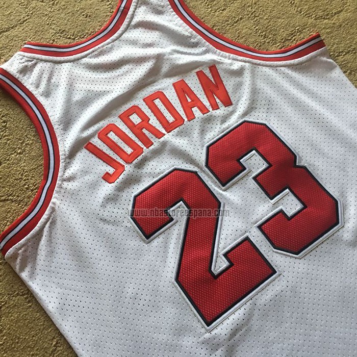 Camiseta Chicago Bulls Michael Jordan NO 23 Mitchell & Ness 1984-85 Blanco
